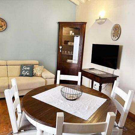 Casa Velia 78Mq A 30 Metri Dal Mare Di San Vincenzoアパートメント エクステリア 写真