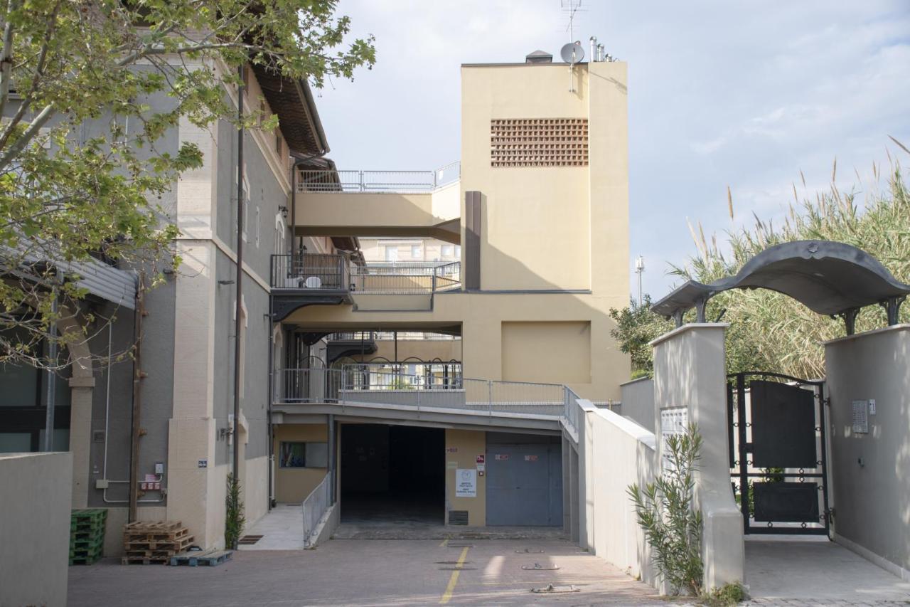 Casa Velia 78Mq A 30 Metri Dal Mare Di San Vincenzoアパートメント エクステリア 写真